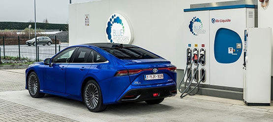 Toyota-Mirai-4-555-Praktisch-en-voordelig.jpg